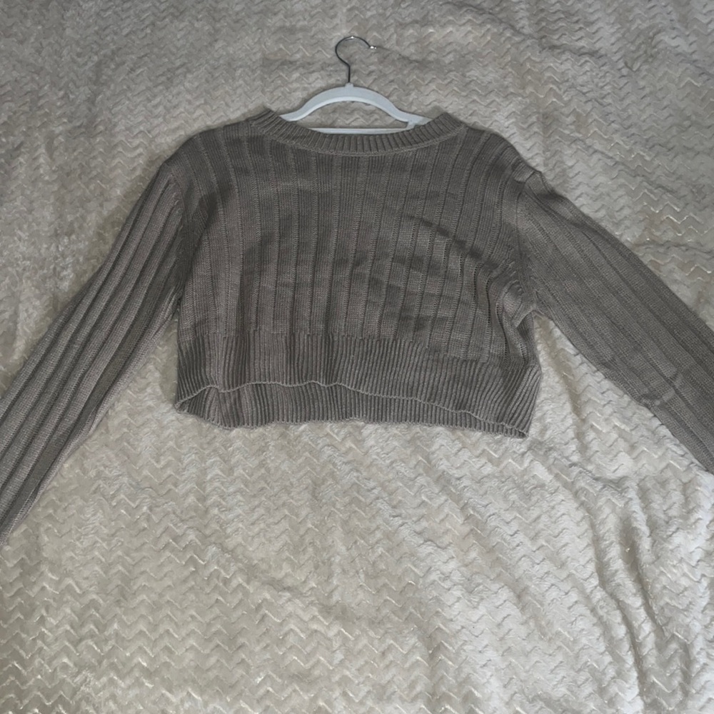 XL CROPPED TAN SWEATER DAZY LONG SLEEVE